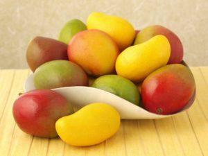 Просто и доступно: как хранить манго зрелый и еще не спелый в холодильнике и без него?