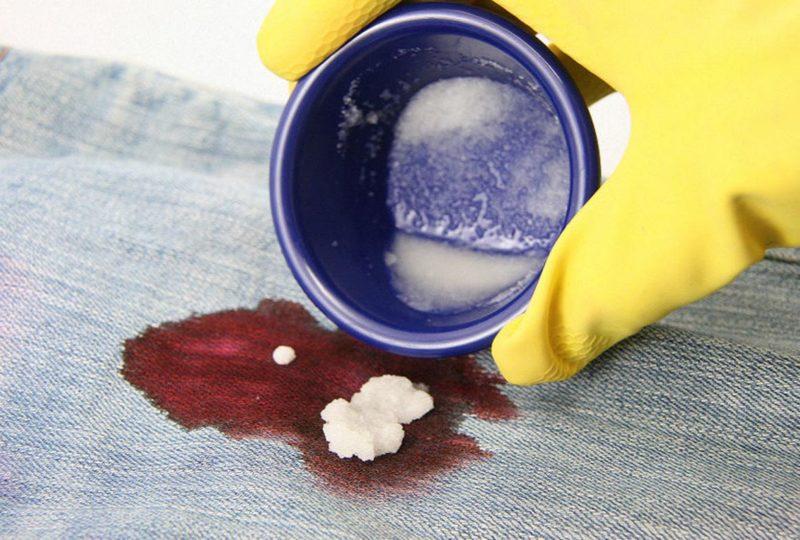 Как отстирать краску с одежды: стирать нельзя выбрасывать